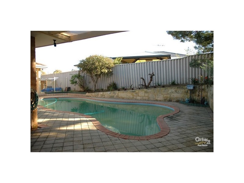4 Lady Evelyn Retreat, Joondalup WA 6027