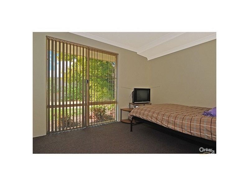 32 Holwell Gardens, Clarkson WA 6030