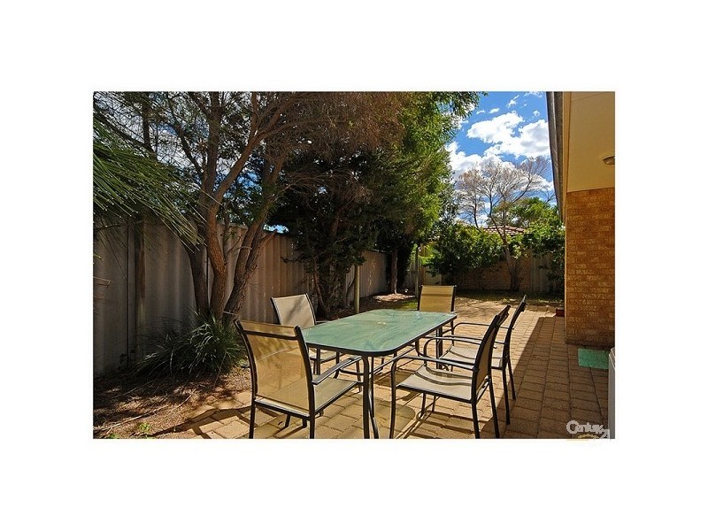 32 Holwell Gardens, Clarkson WA 6030