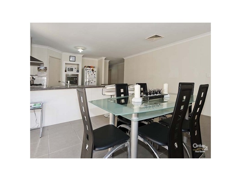 9 Duyfken Road, Jindalee WA 6036