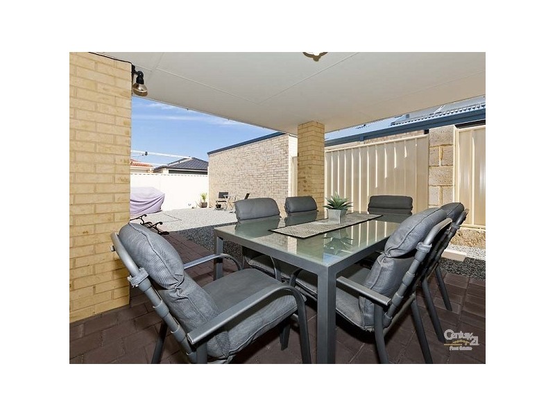 9 Duyfken Road, Jindalee WA 6036