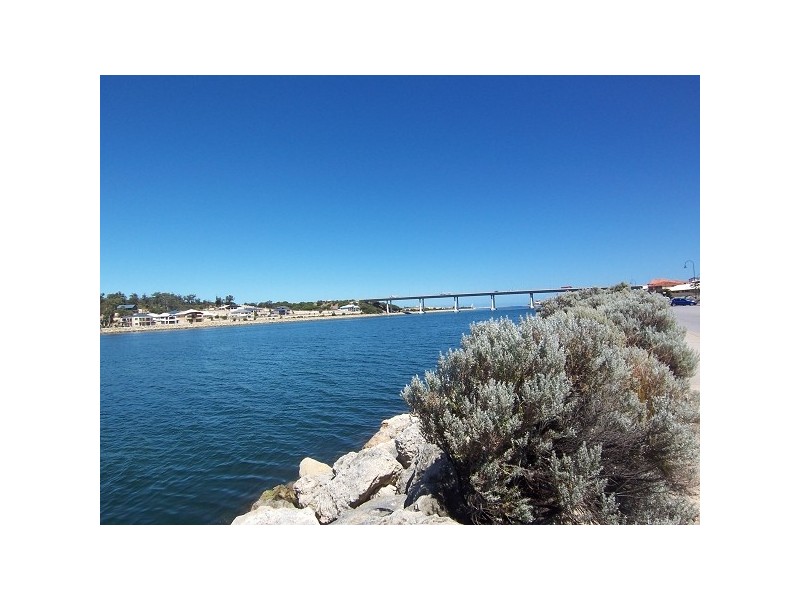 4 Emperor Court, Wannanup WA 6210