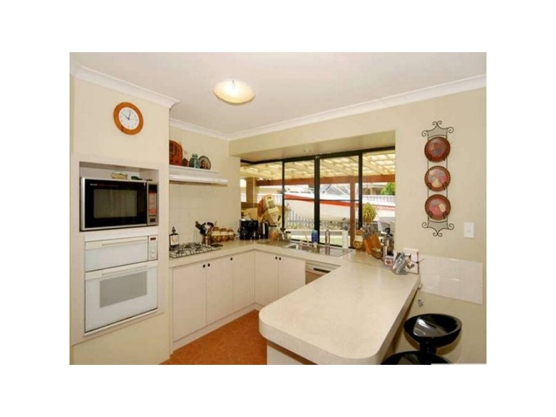 20 La Grange Place, Meadow Springs WA 6210