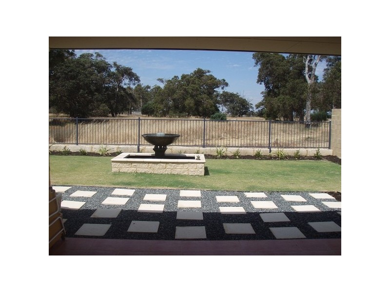 1 Lancelin Way, Erskine WA 6210