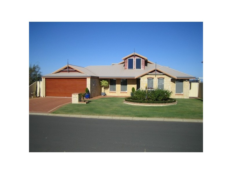18 Hyden Loop, Dawesville WA 6210