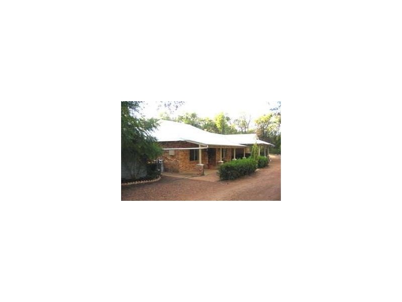 32 Russell Drive, Waroona WA 6215