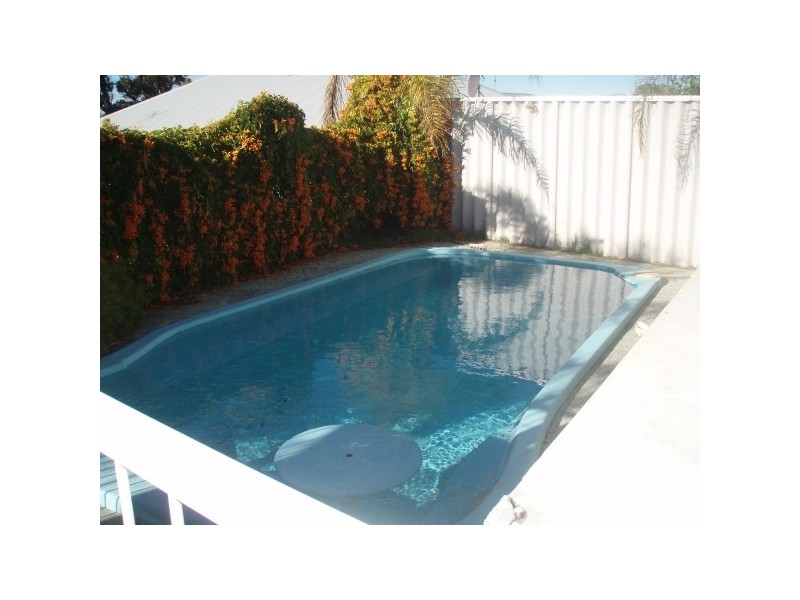 13 Boileau Place, San Remo WA 6210