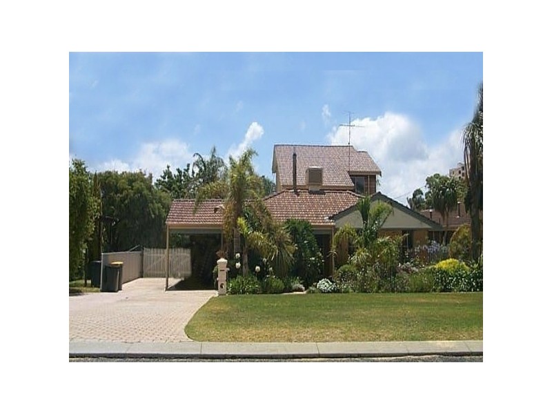 52 Janis Street, Halls Head WA 6210