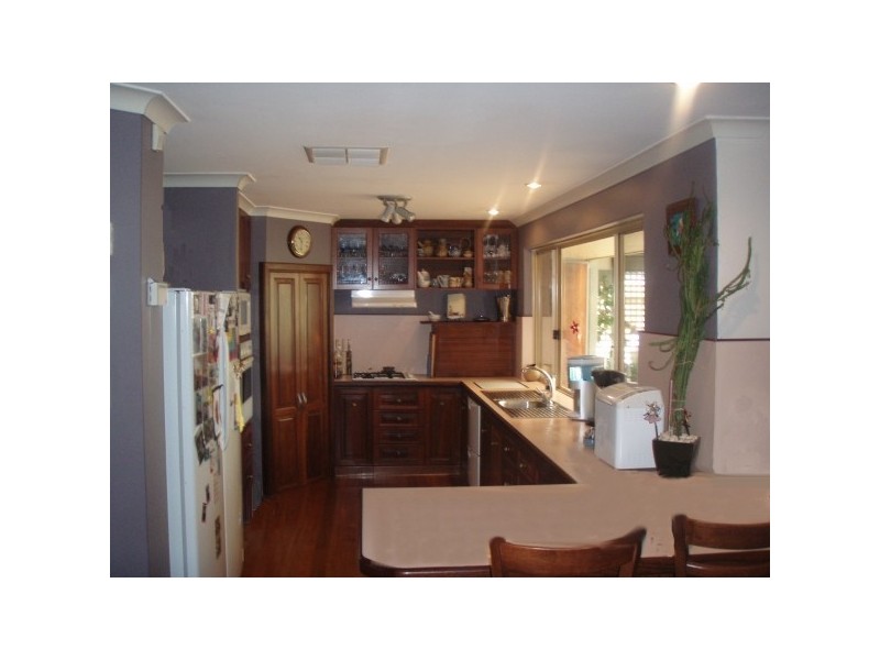 52 Janis Street, Halls Head WA 6210