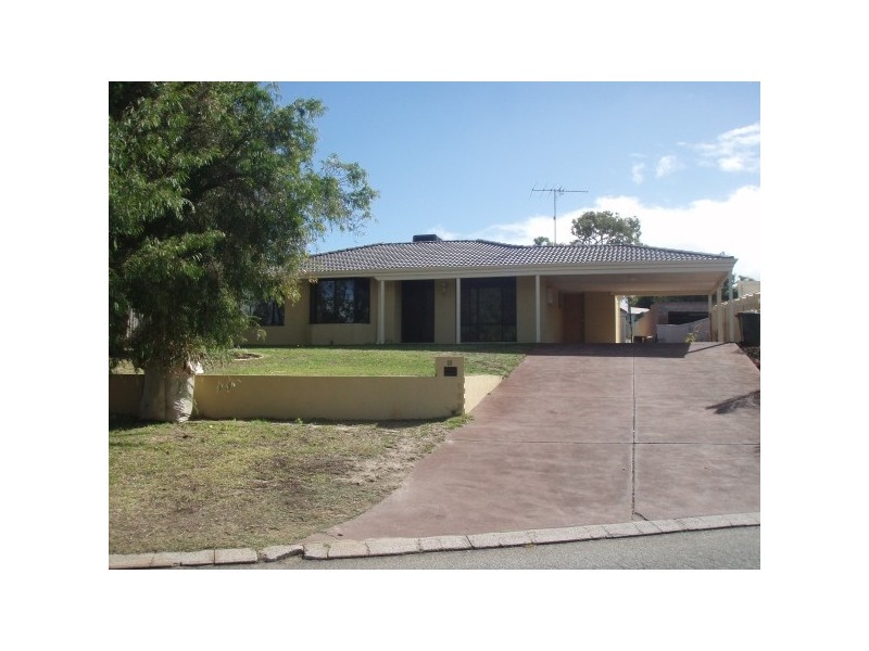 11 Tarata Close, Halls Head WA 6210