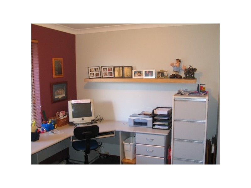 11 Tarata Close, Halls Head WA 6210