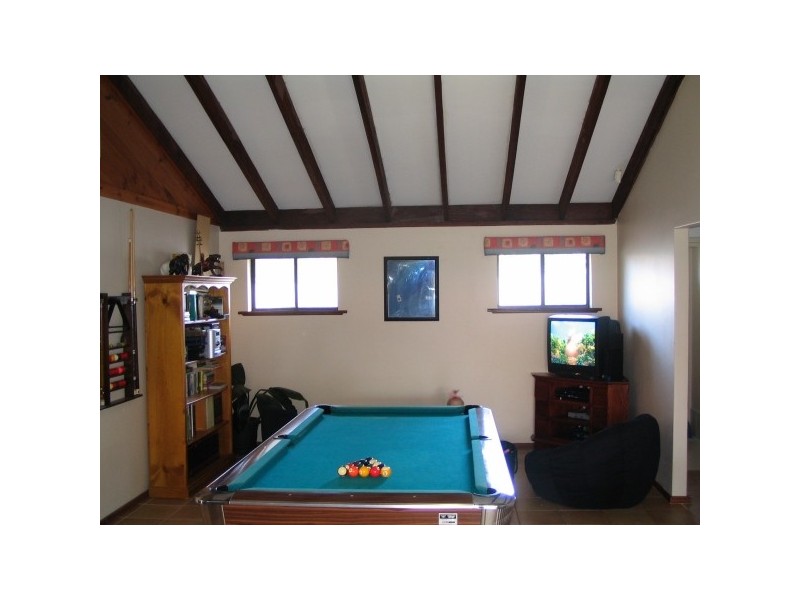 11 Tarata Close, Halls Head WA 6210