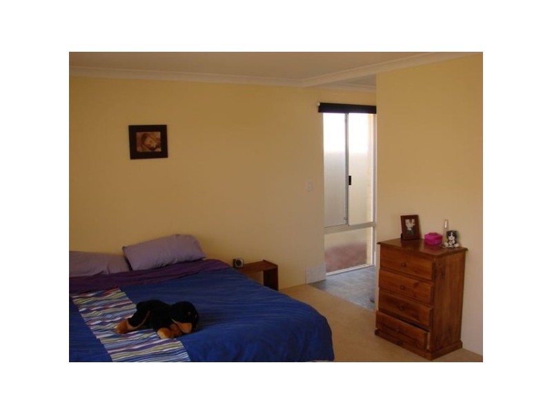 14 Arlette Pass, Lakelands WA 6210