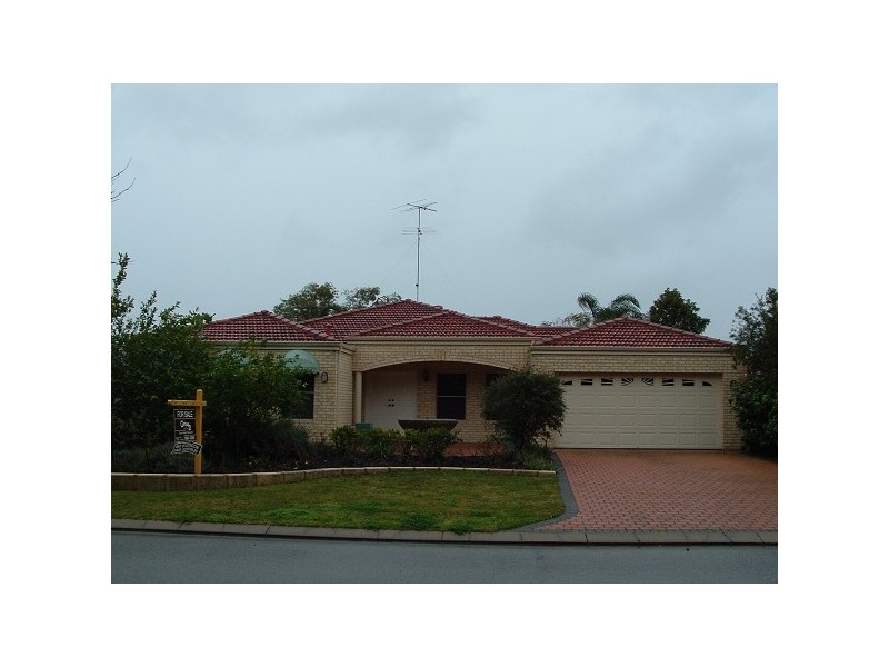33 Willoughbridge Crescent, Erskine WA 6210