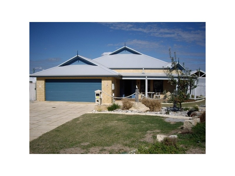 16 Cranbrook Crescent, Dawesville WA 6210