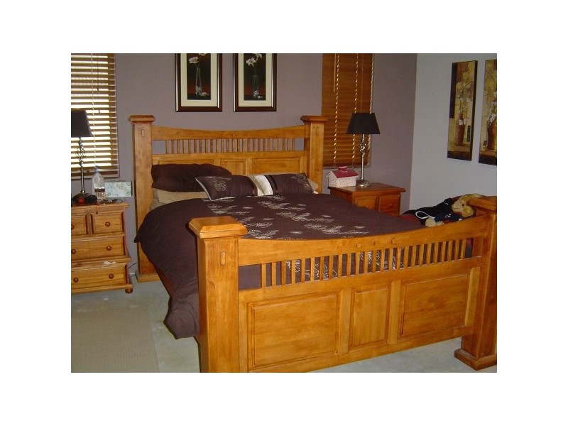 5 Roseburg Court, Meadow Springs WA 6210