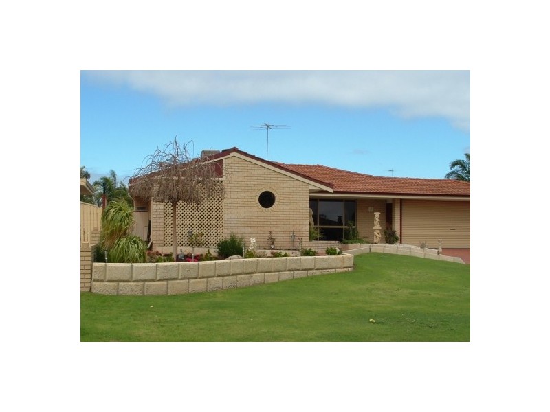 63 Sunningdale Chase, Meadow Springs WA 6210