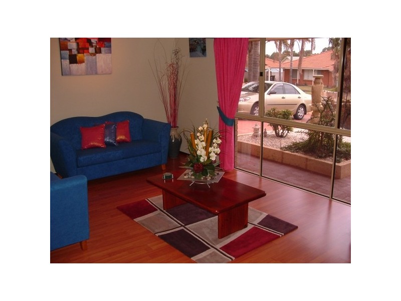 63 Sunningdale Chase, Meadow Springs WA 6210