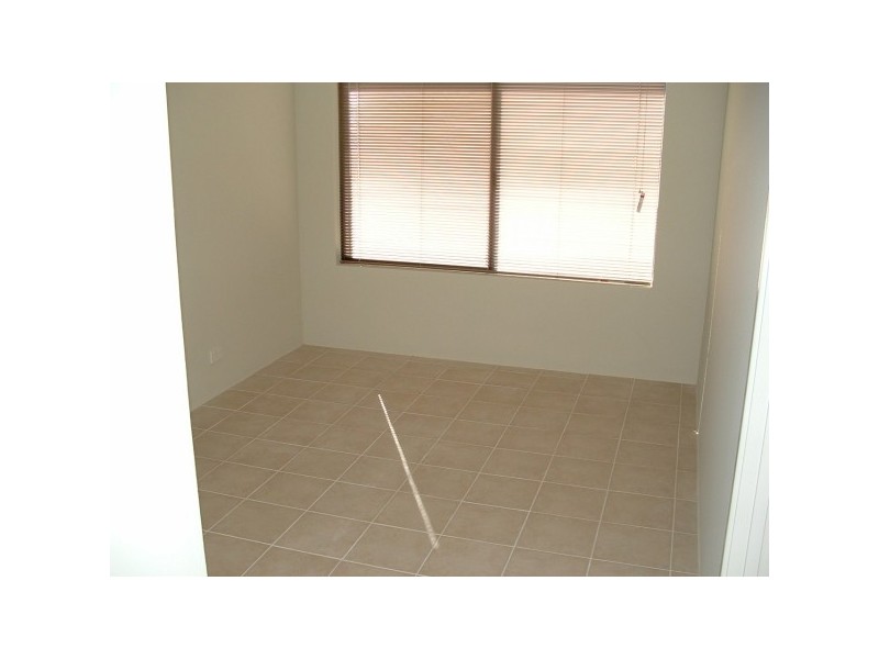 10 Orania Pass, Halls Head WA 6210