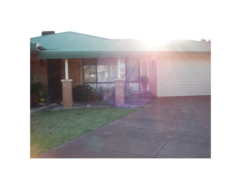 14 Grayswood Retreat, Erskine WA 6210