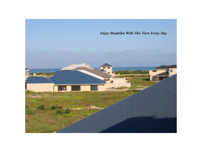 111 Challenger Road, Madora Bay WA 6210