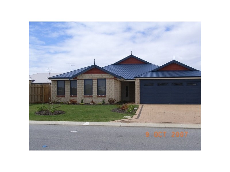 21 Buttercup Parkway, Halls Head WA 6210