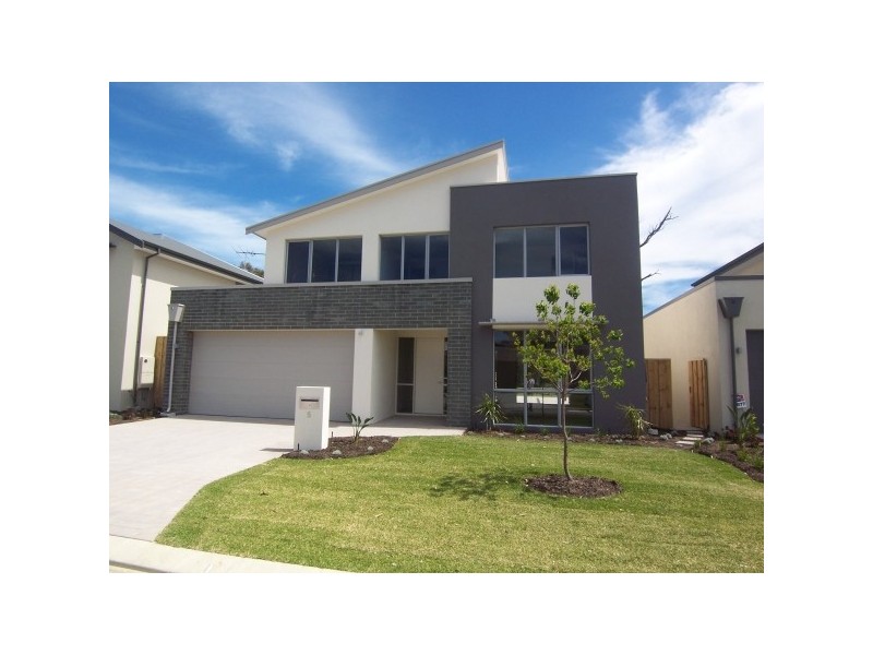 5 Malone Loop, Meadow Springs WA 6210