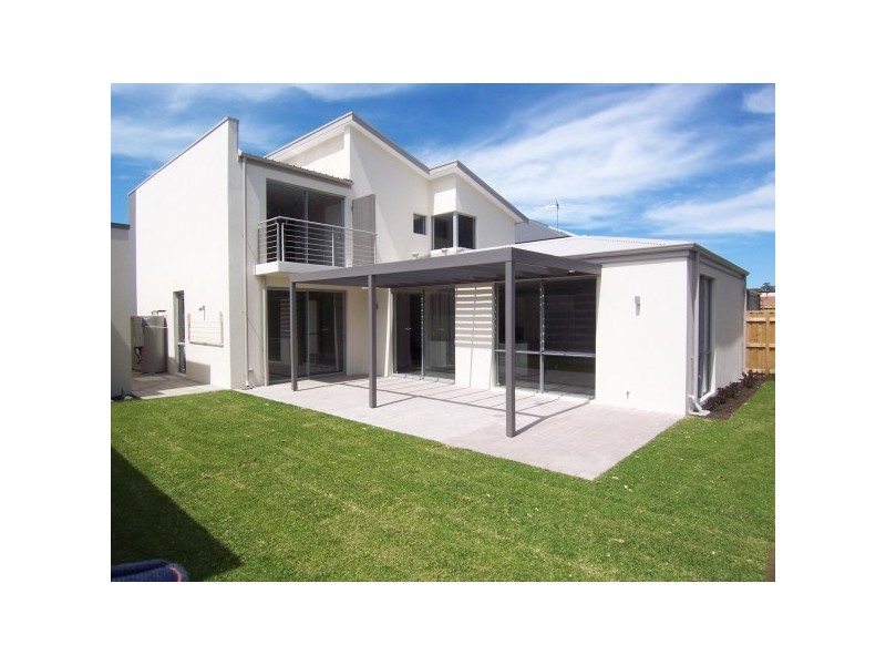 5 Malone Loop, Meadow Springs WA 6210