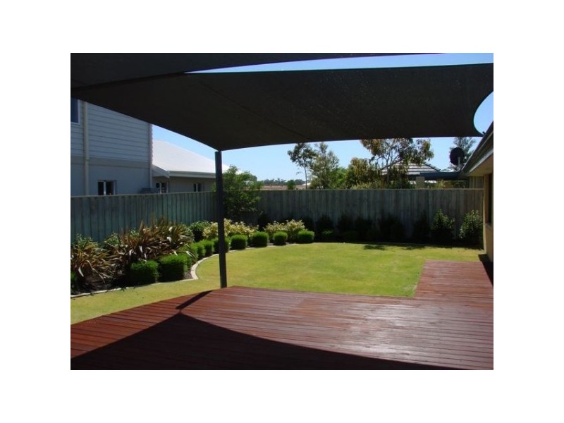 14 Dalona Parkway, Lakelands WA 6210