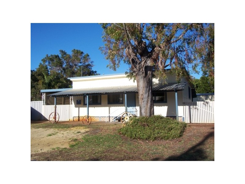 5 Flinders Street, Falcon WA 6210