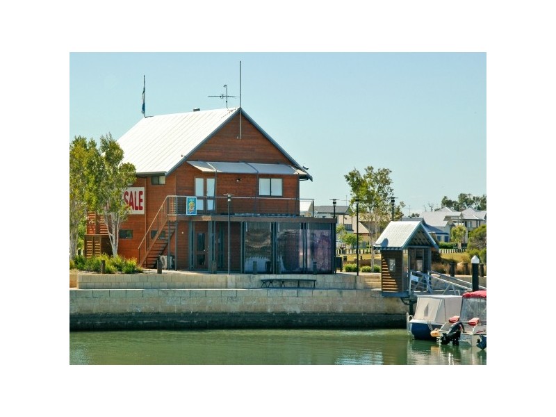 10 Erins Isle, Dudley Park WA 6210