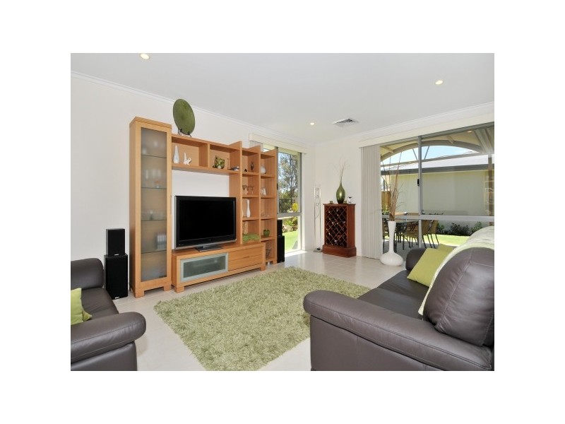 49 Portrush Parade, Meadow Springs WA 6210