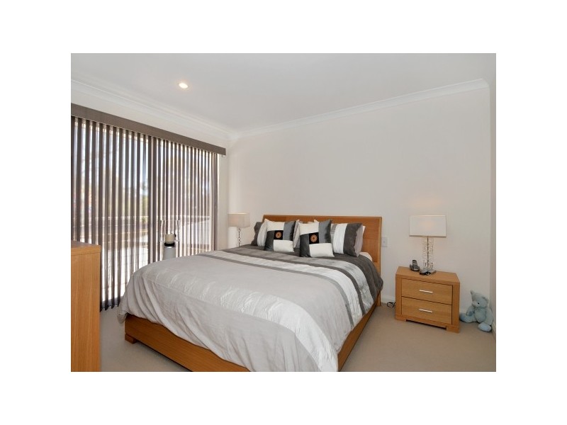 49 Portrush Parade, Meadow Springs WA 6210