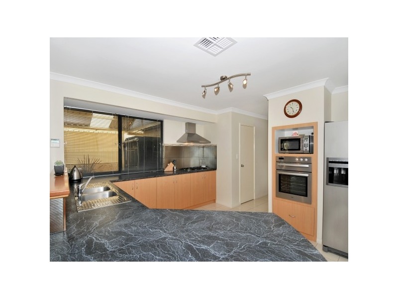 20 Cranbrook Crescent, Dawesville WA 6210