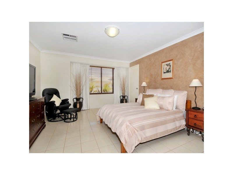 20 Cranbrook Crescent, Dawesville WA 6210