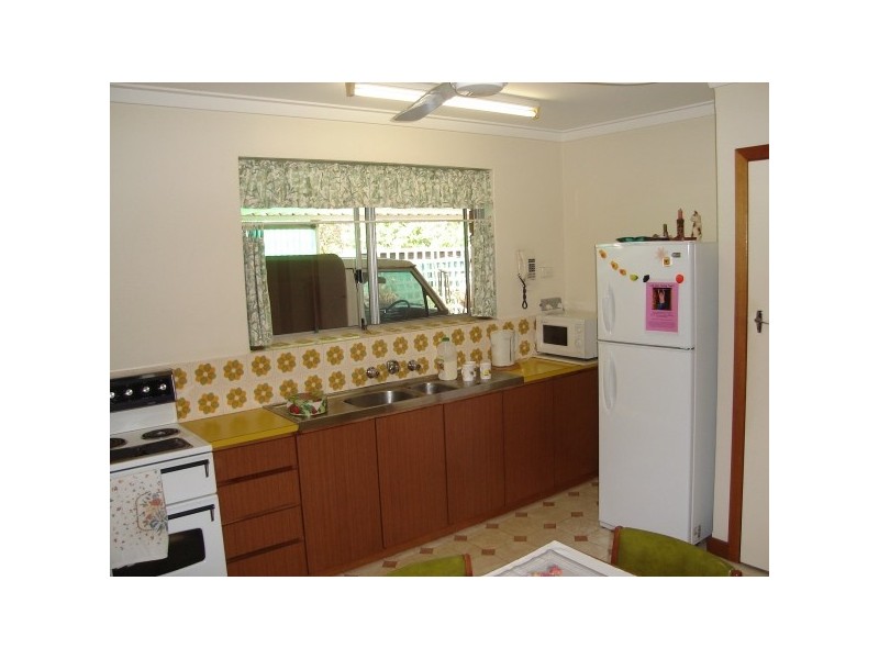 7A Scrivener Street, Halls Head WA 6210