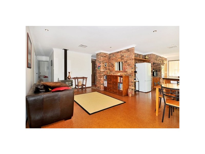 40 Hanson Way, Dudley Park WA 6210