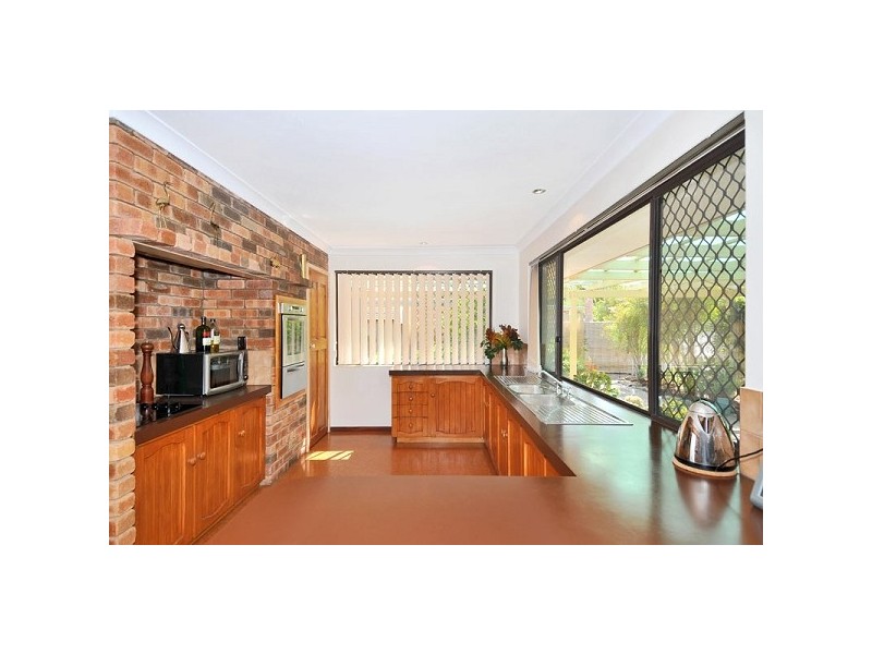 40 Hanson Way, Dudley Park WA 6210