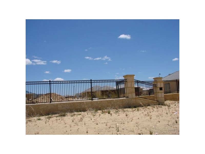 30 Salome Crescent, Lakelands WA 6210