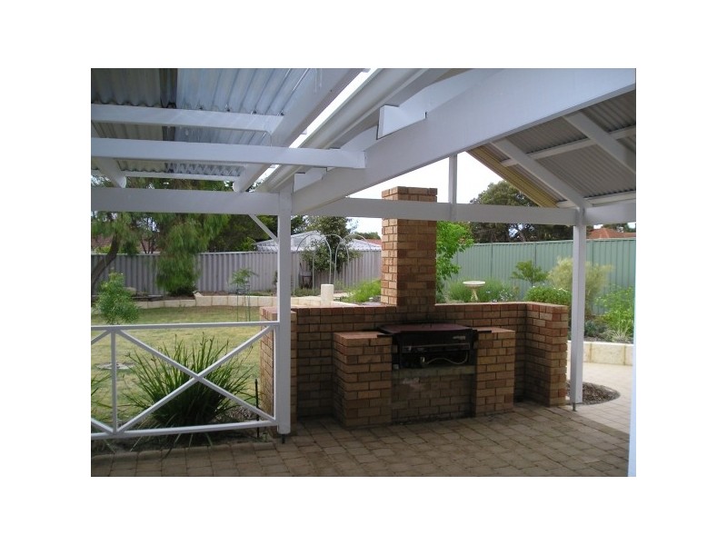 6 Oleander Place, Halls Head WA 6210
