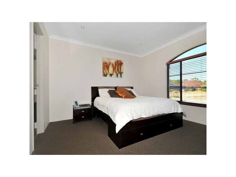 15 Laverton Rise, Dawesville WA 6210