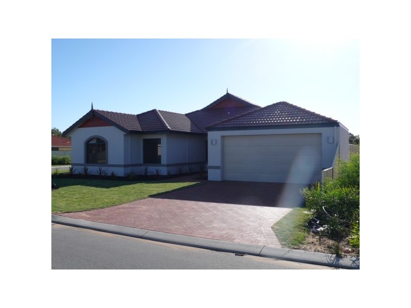 12 Lady Stirling Parade, Madora Bay WA 6210