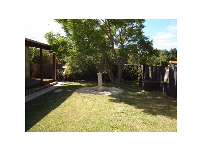 8A Roy Road, Coodanup WA 6210