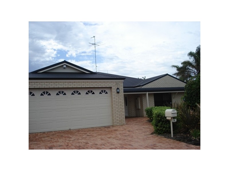 8 Tamarisk Drive, Halls Head WA 6210