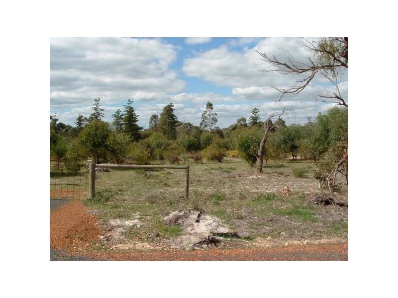 Lot 104 Southern Estuary Road, Lake Clifton WA 6215