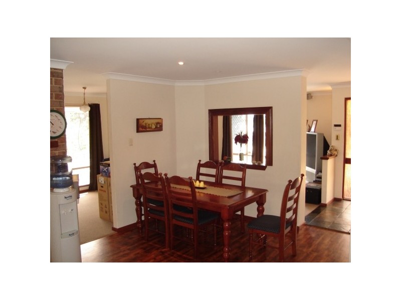 13 Honeysuckle Ramble, Halls Head WA 6210