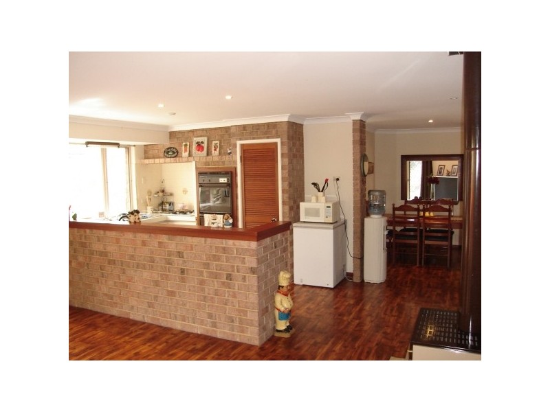 13 Honeysuckle Ramble, Halls Head WA 6210