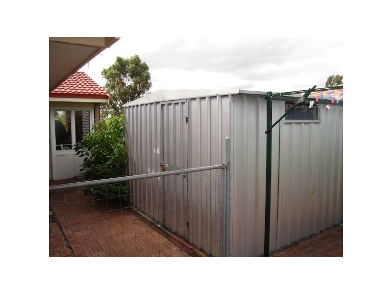 13 Honeysuckle Ramble, Halls Head WA 6210