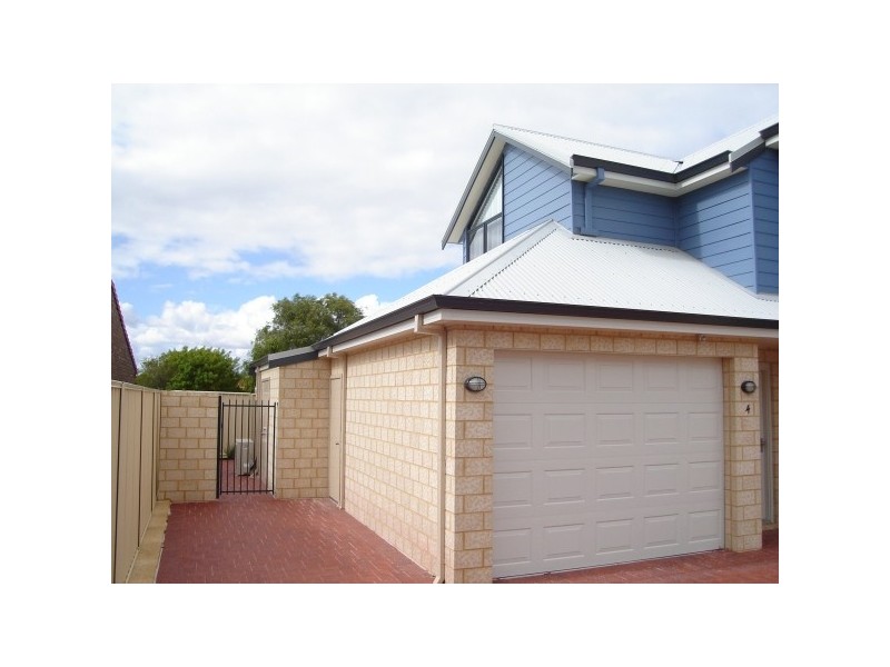 Unit 4, 8 Beam Road, Silver Sands WA 6210