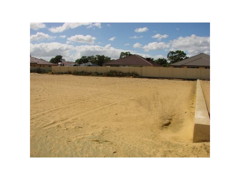 11 Tandure Heights, Lakelands WA 6210